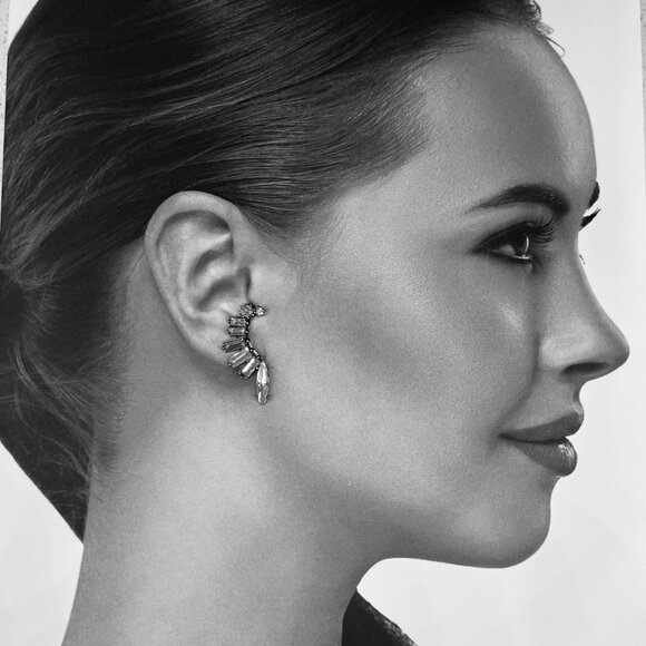 "TPring" NEW Gold Crawler Glam Bling Angel Wing Statement Fashion Earrin… - Picture 3 of 3